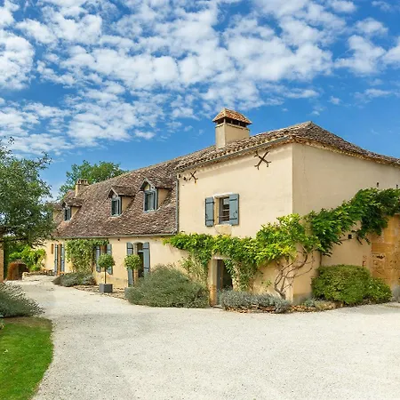 Large 16th Century Farm Estate In Dordogne Sainte-Croix-de-Beaumont