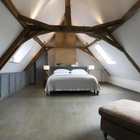 Large 16th Century Farm Estate In Dordogne *