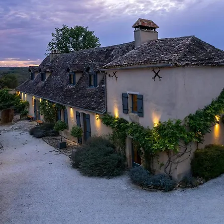 Large 16th Century Farm Estate In Dordogne Ferienhaus